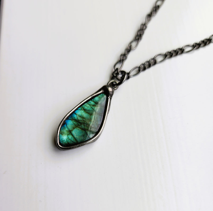 Small Labradorite Pendant Necklace