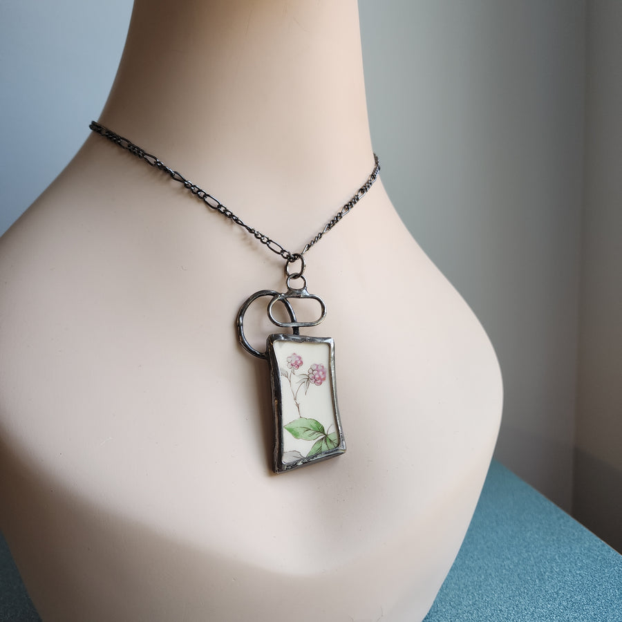 Modern Feel to Traditional Broken China Pendant Necklace