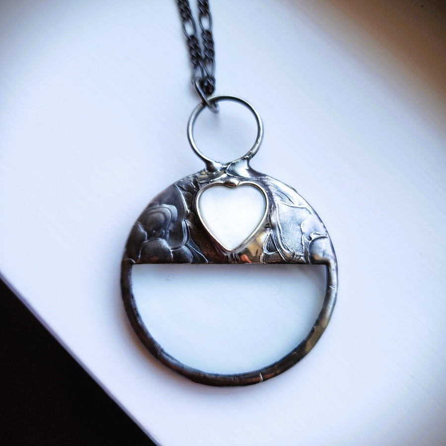 Mother of Pearl Magnifying Glass Pendant Necklace