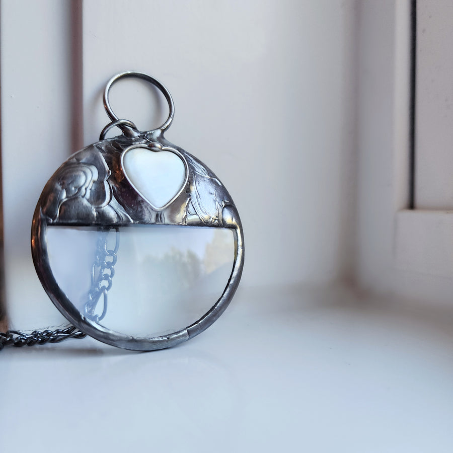 Mother of Pearl Magnifying Glass Pendant Necklace