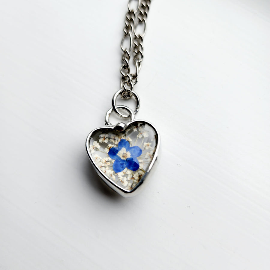 Pressed Flower Heart Necklace for Women, Queen Annes Lace and Forget Me Not