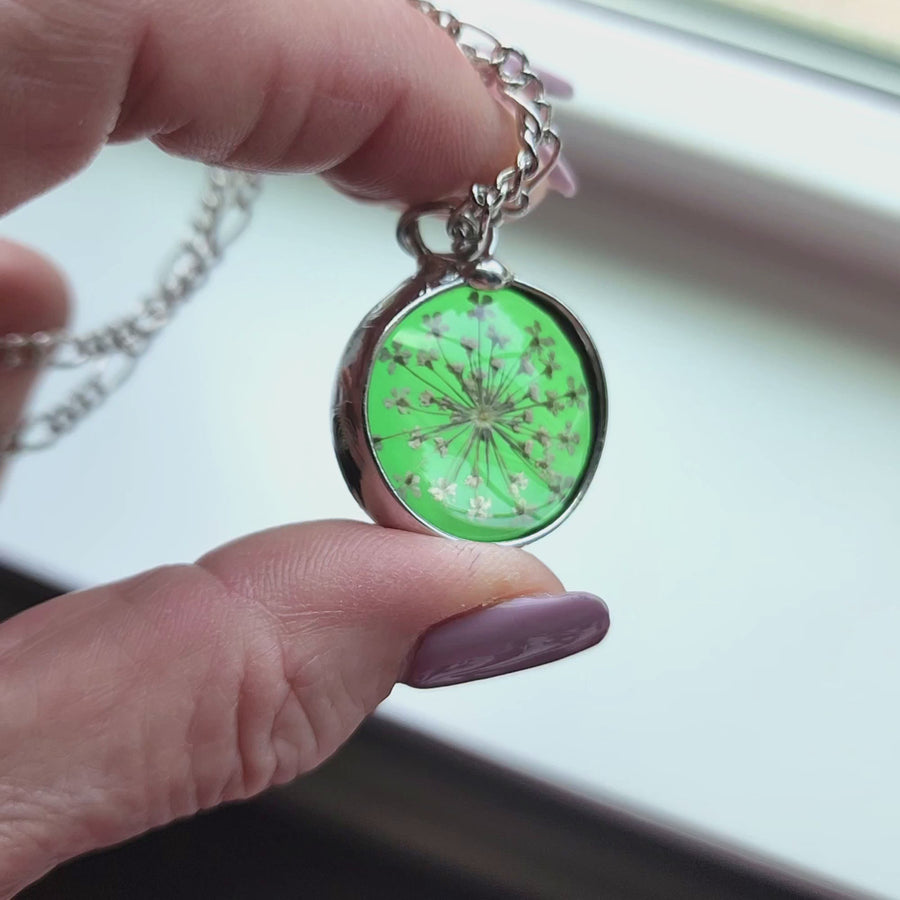 Green Stained Glass Necklace for Women, Queen Anne's Lace Pendant